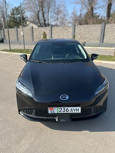 Kia : 2021 г., Электромобиль, Седан