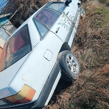 Audi 100: 1990 г., 2.2 л, Механика, Бензин