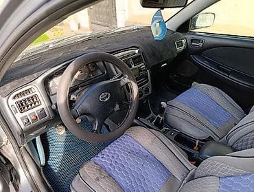дэу матиз 1: Toyota Avensis: 2002 г., 1.8 л, Кол менен иштөөчү, Бензин, Лифтбек — 2