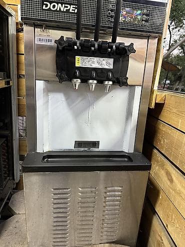 Оборудование для бизнеса: Продаю 2 фризера мягкого мороженого,отработали 4 месяца,не подводили — 5