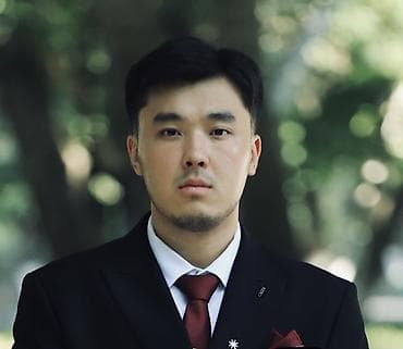 Мне 24 года, владею китайским языком на уровне HSK 5. Ищу работу — 1