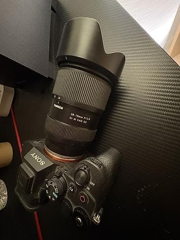 Техника и электроника: Полнокадровая беззеркальная камера Sony α7 IV с объективом TAMRON — 5