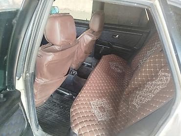 кассеты аудио: Audi 80: 1994 г., 2 л, Механика, Бензин — 5