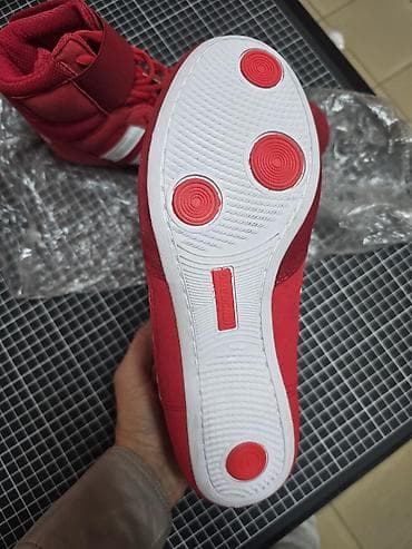 перчатки топ тен: Высокие кроссовки для борьбы/бокса HONGGANG - Размер: EU 40 (US 7) — — 5