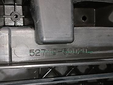 решетка: Решетка радиатора Lexus Б/у, Оригинал — 10