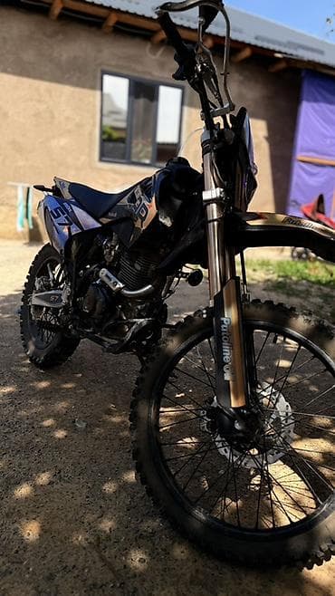 турбо turbo: Состояние жаны, бир жолу тоого чыккан, Эндуро/кроссовый мотоцикл ULAR — 1