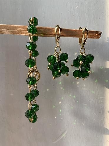 saucony g9 control: Набор бижутерии с изумрудно‑зелёными гранёными бусинами. Состав: - — 2