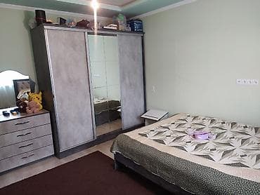 4 bedroom: Арча бешик,ул.кызыл адыр,рядом гос.садик 19 Двор и постройки: - — 2