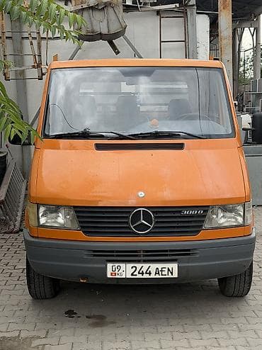 601: Легкий грузовик, Mercedes-Benz, Дубль, 1,5 т, Б/у — 1