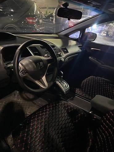 Honda Civic: 2006 г., 1.8 л, Автомат, Бензин, Седан — 5