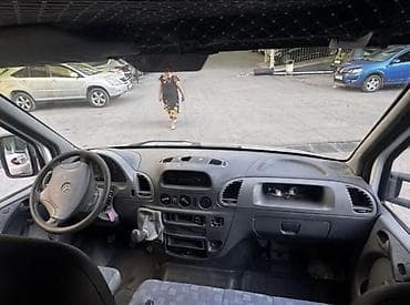 b class: Легкий грузовик, Mercedes-Benz, Дубль — 3