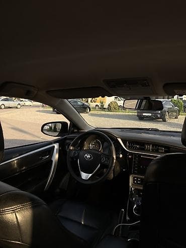 тойота королла 2021: Toyota Corolla: 2020 г., Гибрид, Седан — 5