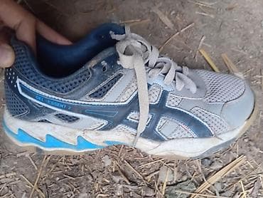 Кроссовок Asics GEL-ESSENT 2 (левый). - Тип: беговой/тренировочный