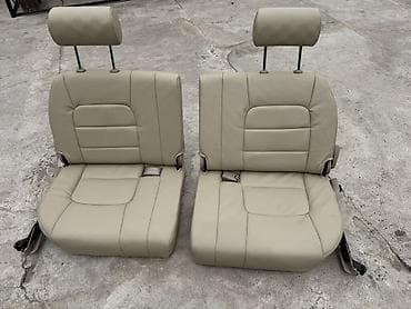 70 сом: Алдыңкы орундук, Булгаары, Toyota 2006 г., Колдонулган, Оригинал, Жапония — 2