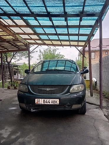 срочно продаю машину: Chrysler Grand Voyager: 2002 г., 2.4 л, Автомат, Бензин, Минивэн — 7