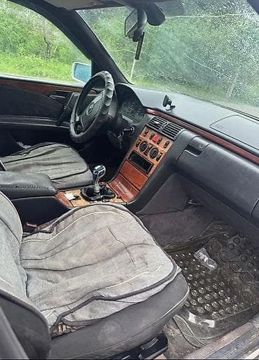bye e5: Mercedes-Benz E-Class: 1997 г., 3.2 л, Механика, Седан — 3