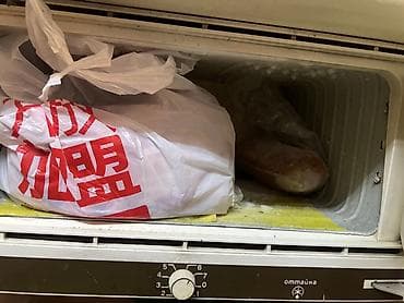 mini refrigerator: Однокамерный холодильник с морозильным отделением сверху — 4