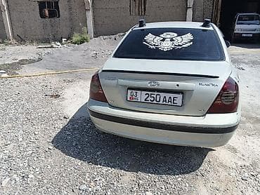 унаа тетиктери: Hyundai Elantra: 2004 г., 1.6 л, Кол менен иштөөчү, Бензин, Седан — 2