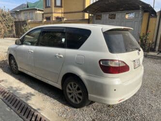 машина для инвалидов: Toyota Ipsum: 2003 г., 2.4 л, Автомат, Бензин, Минивэн — 7
