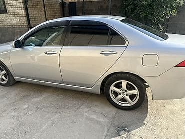 Транспорт: Honda Accord: 2005 г., 2 л, Автомат, Бензин, Седан — 4