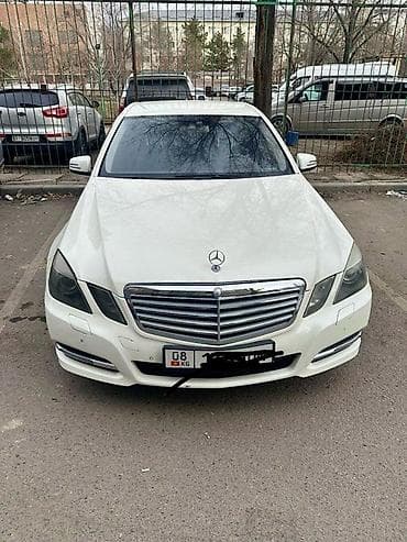 Mercedes-Benz E-Class: 2011 г., 3.2 л, Автомат, Бензин, Седан