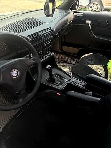 bmw g01: BMW 540: 1993 г., 4.4 л, Механика, Бензин, Седан — 6