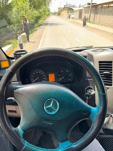 фаркопы спринтер: Эвакуатор, Mercedes-Benz, 2007 г., Ломаная — 9
