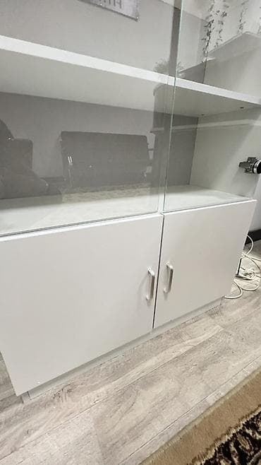 Продаю новые Витрины для торговли: Размер: Высота: 180 см; Ширина: 80 — 4