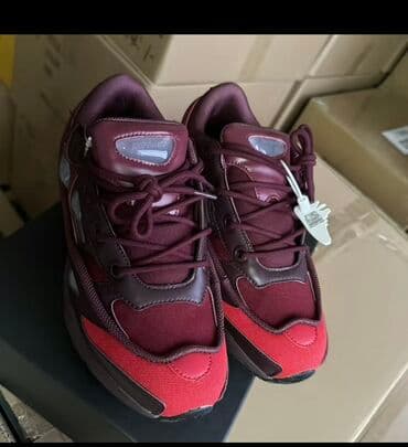 электронные часы браслет: Мужские кроссовки, 32, Adidas, Б/у, цвет - Красный, Платная доставка — 2