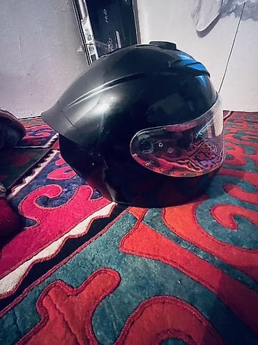 каски цена: Мотошлем — 4