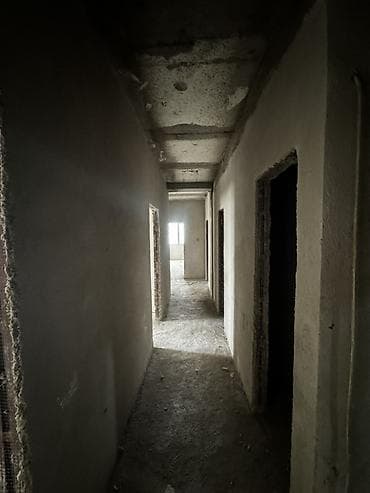 Кыймылсыз мүлк: 4 бөлмө, 130 м², 3 кабат, Даяр ПСО (өзү оңдоп түзөтүп бүтүү үчүн) — 10