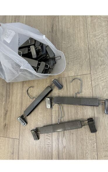 Вешалки, плечики