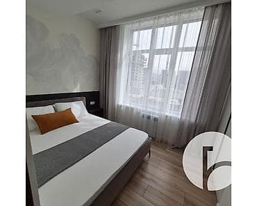 81: 2 комнаты, 42 м², Элитка, 5 этаж, Дизайнерский ремонт — 3