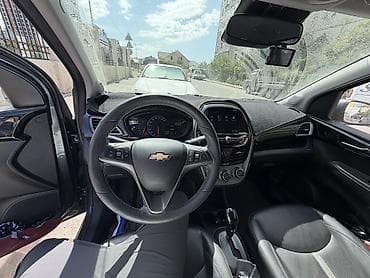 Продажа авто: Chevrolet Spark: 2020 г., 1 л, Автомат, Бензин, Хэтчбэк — 2