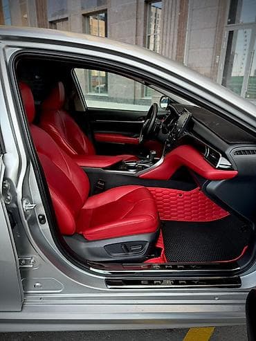 лодка на крышу: Toyota Camry: 2021 г., Седан — 8