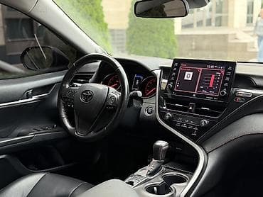 Toyota Camry: 2021 г., 2.5 л, Автомат, Бензин, Седан — 7