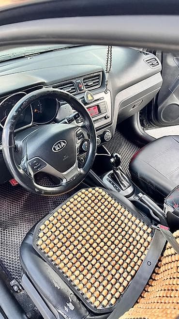 кия рио 2015: Kia Rio: 2015 г., 1.4 л, Автомат, Бензин, Седан — 3