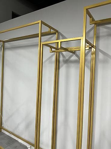 Торговые весы: Сдаются кронштейны в бутике ТЦ «Караван». - подходят для организации — 2