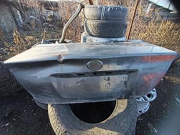 Крышка багажника Toyota, 2002 г., Б/у, Оригинал