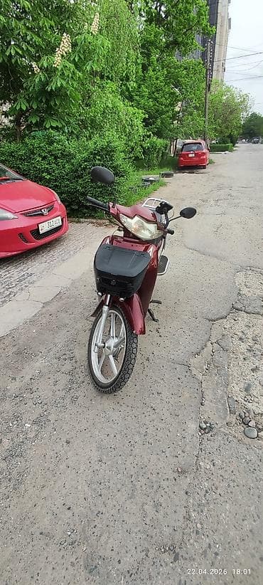 скутер покрышка: Скутер-мопед классической компоновки (step-through), бордовый цвет — 3