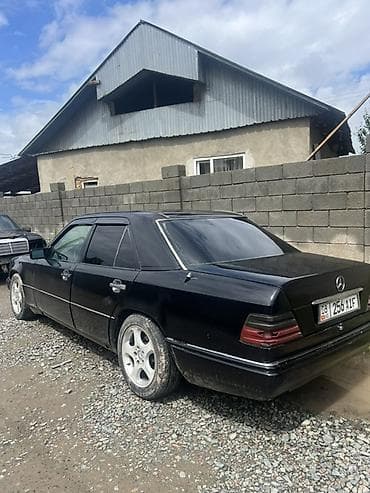 Mercedes-Benz W124: 1994 г., Механика, Бензин, Седан — 4