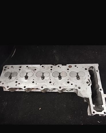батарея электрическая: Головка блока цилиндров (ГБЦ) для рядного 6‑цилиндрового двигателя — 1