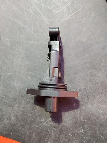 map sensor: Датчик массового расхода воздуха (ДМРВ) в черном корпусе из пластика — 1