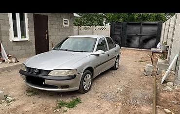 нужно: Opel Vectra: 1997 г., 1.8 л, Автомат, Бензин, Седан — 1