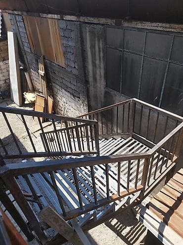 дл: Металлическая лестница Для дома, Бесплатный замер, Форма лестницы: П-образная — 2