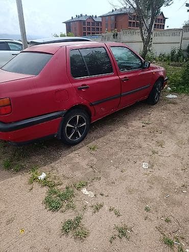 буксиры: Volkswagen Vento: 1994 г., 1.8 л, Механика, Бензин, Седан — 1