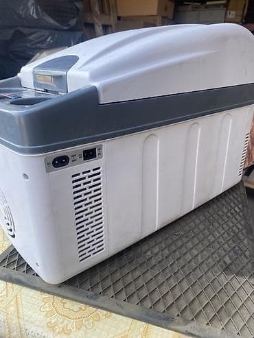 реф бутка: Автомобильный холодильник/морозильник Coolbox - Электропитание: от — 3