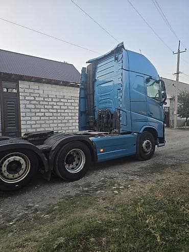 буксир машина: Тягач, Volvo, 2015 г., Без прицепа — 3