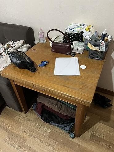 Столики для завтрака: Деревянный стол с нишей под столешницей.Стол удлиняется! - Материал — 1