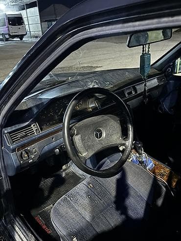 5: Mercedes-Benz W124: 1991 г., 2 л, Механика, Бензин, Седан — 1
